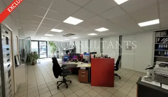 A vendre Local commercial  165m² Annonay