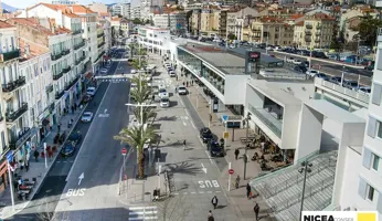 A louer Local commercial  178m² Cannes