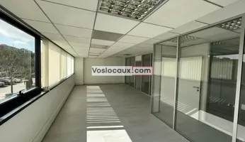 A Louer : Bureaux de 120m² à SOPHIA ANTIPOLIS - LES BOUILLIDES